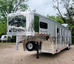 2026 Bloomer 6 Horse Trainer Deluxe