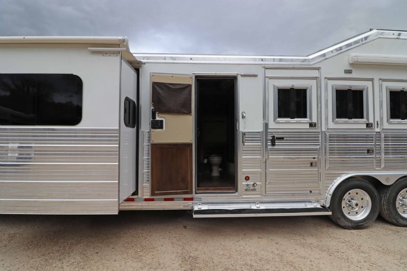 Used Horse Trailers for Sale