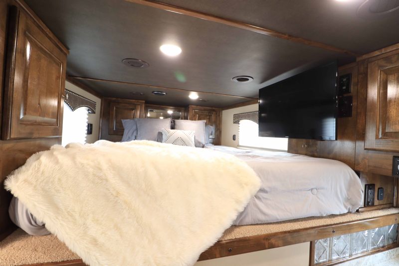 Used Horse Trailers for Sale