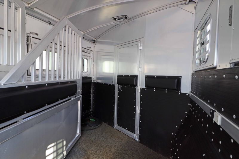 Used Horse Trailers for Sale