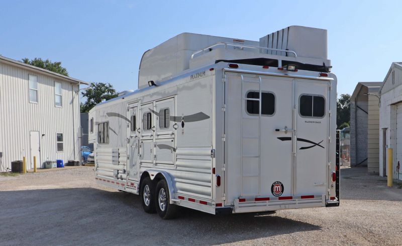 Used Horse Trailers for Sale