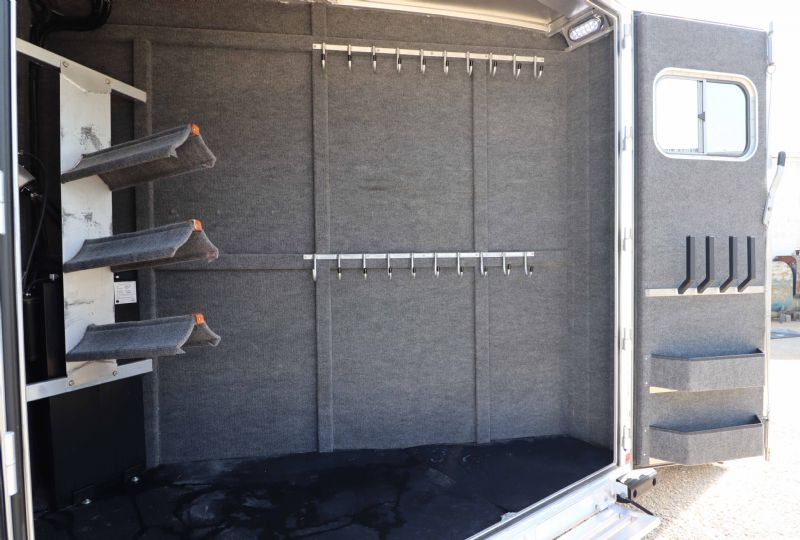 Used Horse Trailers for Sale