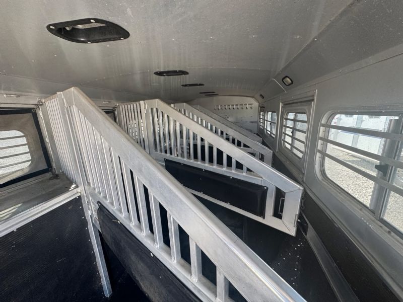 Used Horse Trailers for Sale