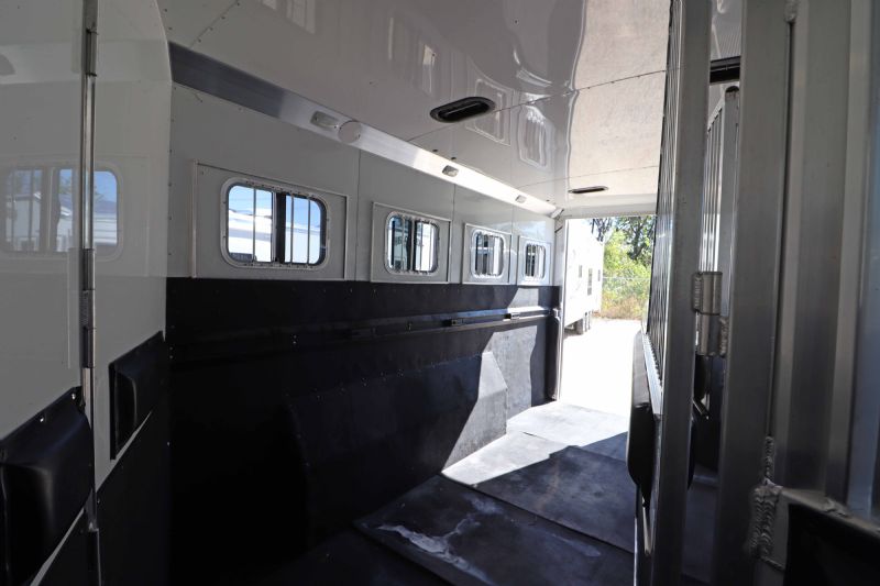 Used Horse Trailers for Sale