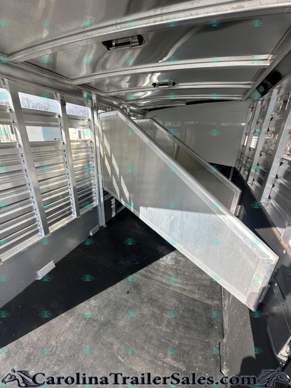 Used Horse Trailers for Sale