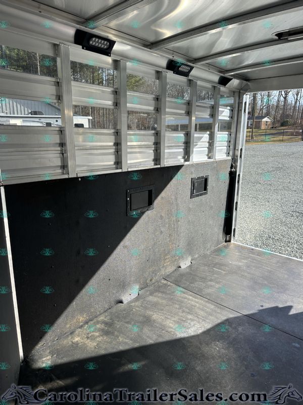 Used Horse Trailers for Sale