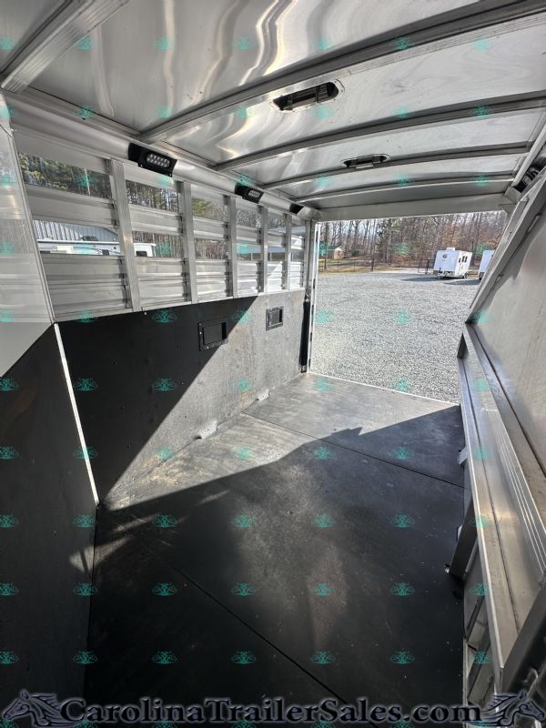 Used Horse Trailers for Sale