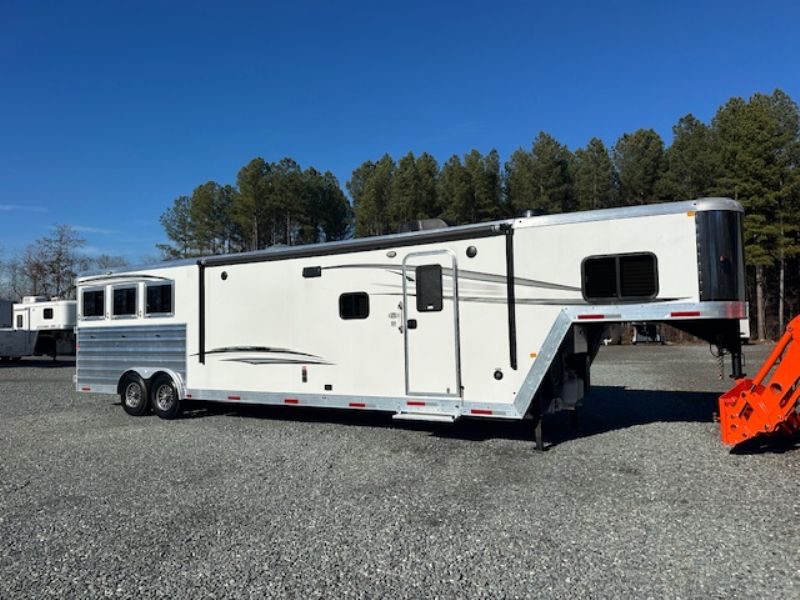 Used Horse Trailers for Sale