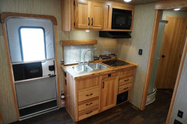 Used Horse Trailers for Sale