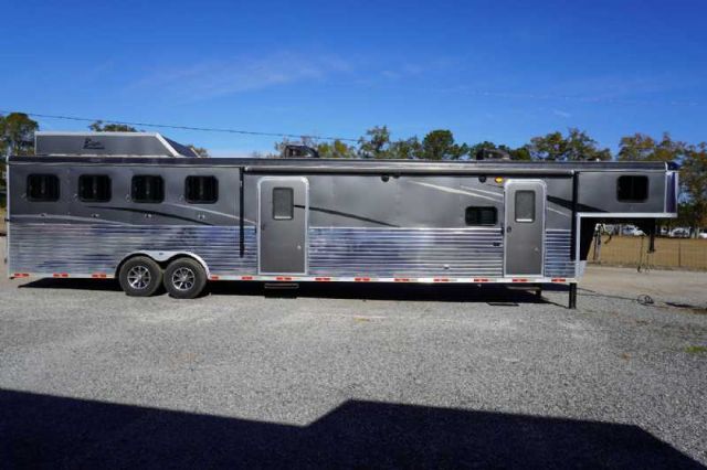 Used Horse Trailers for Sale