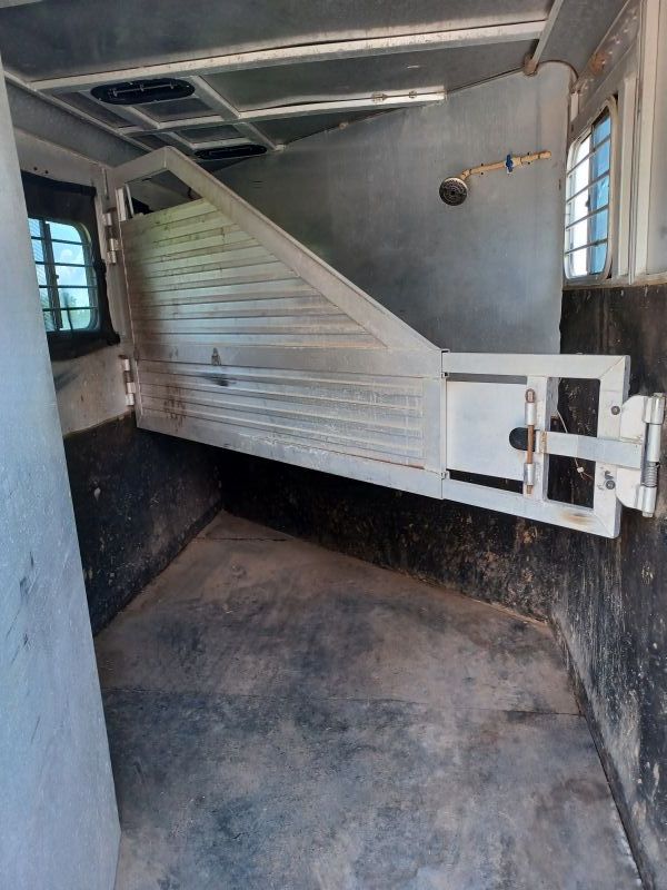 Used Horse Trailers for Sale