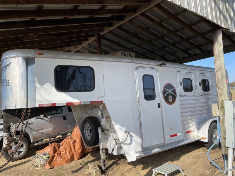 Used Horse Trailers for Sale