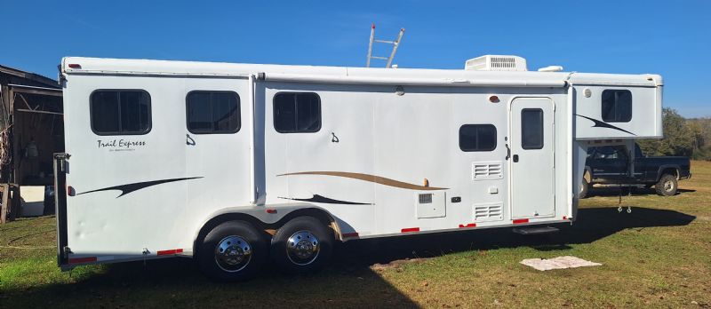 Used Horse Trailers for Sale