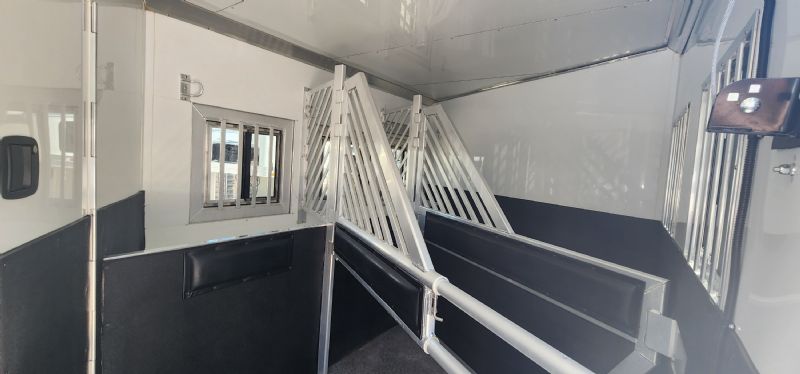 Used Horse Trailers for Sale