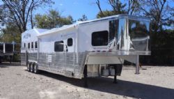 2026 Bloomer 4+1 Side Load with 15'9 Trail Boss