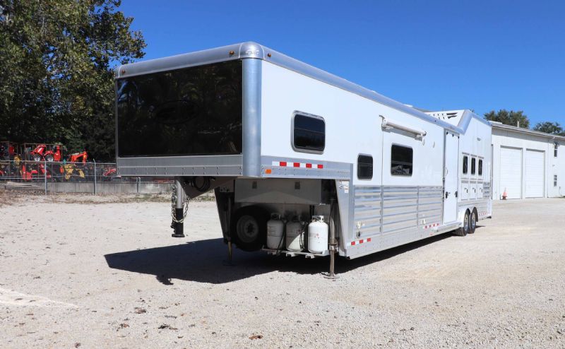 Used Horse Trailers for Sale