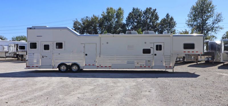 Used Horse Trailers for Sale