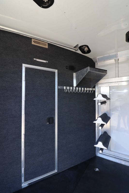 Used Horse Trailers for Sale