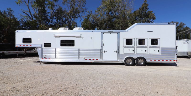 Used Horse Trailers for Sale