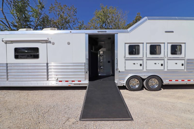 Used Horse Trailers for Sale