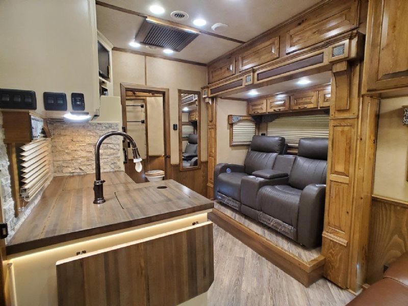 Used Horse Trailers for Sale