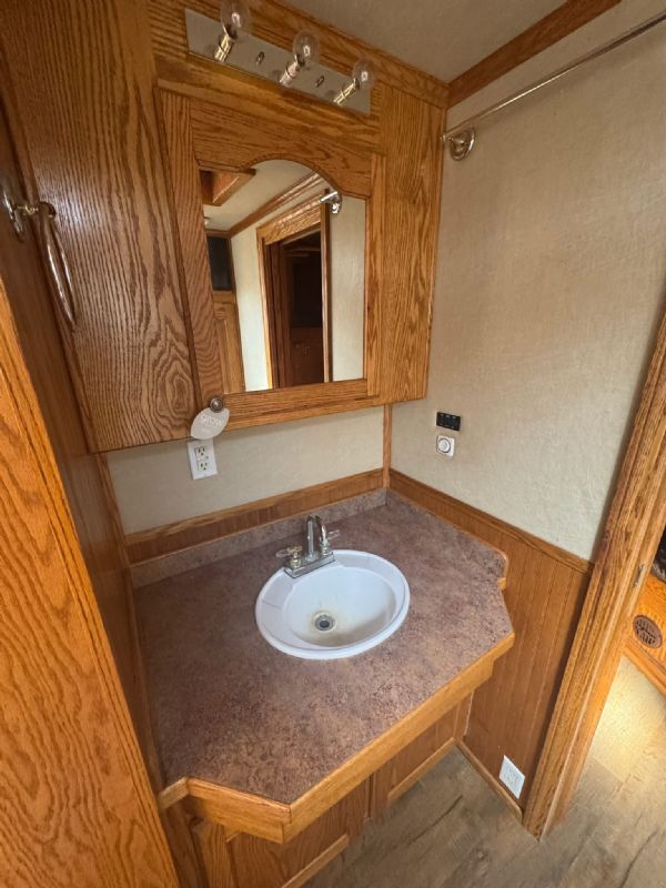 Used Horse Trailers for Sale