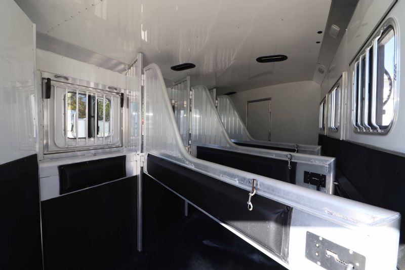 Used Horse Trailers for Sale