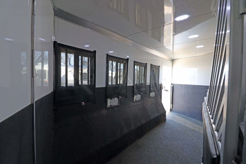 Used Horse Trailers for Sale