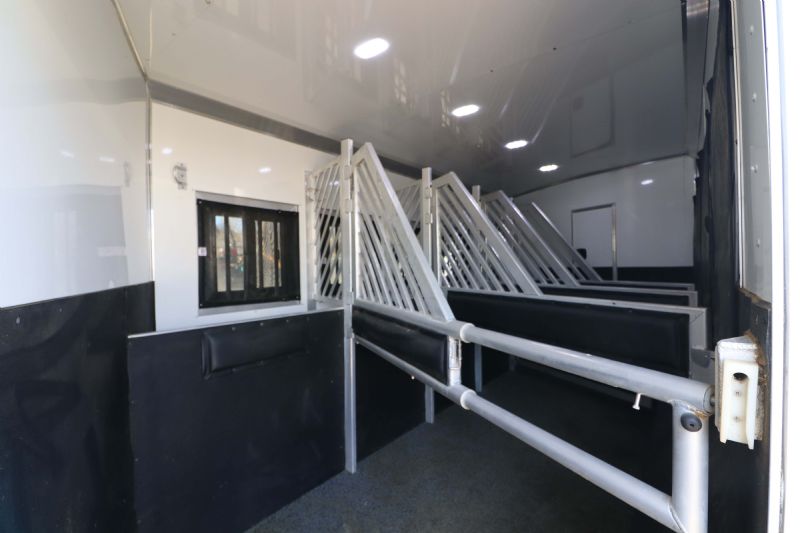 Used Horse Trailers for Sale