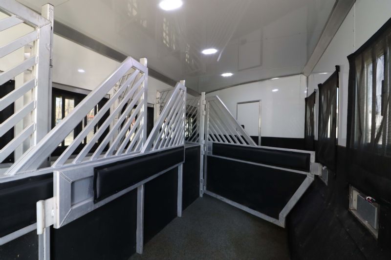 Used Horse Trailers for Sale