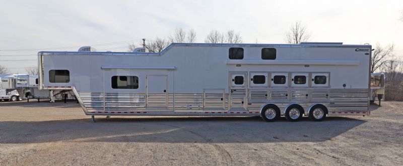 Used Horse Trailers for Sale