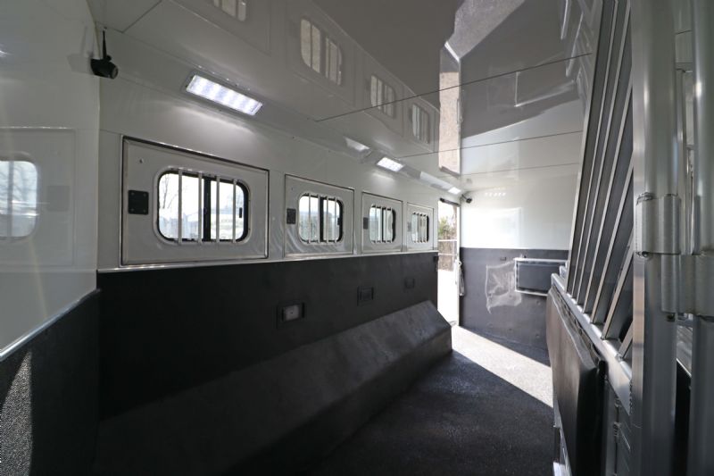 Used Horse Trailers for Sale