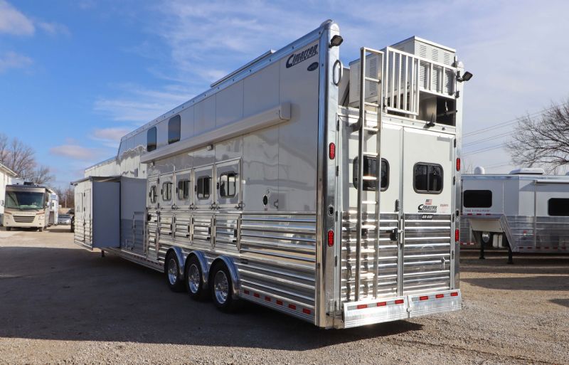 Used Horse Trailers for Sale