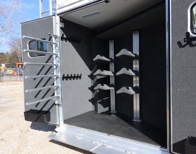 Used Horse Trailers for Sale