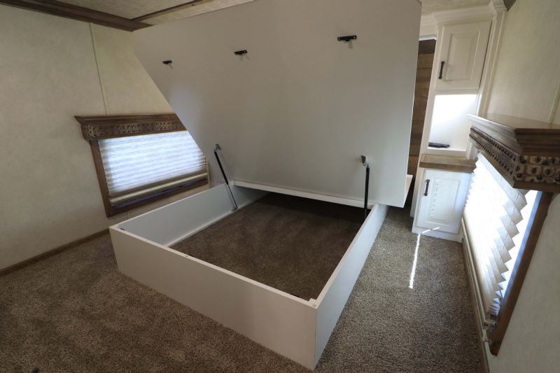 Used Horse Trailers for Sale