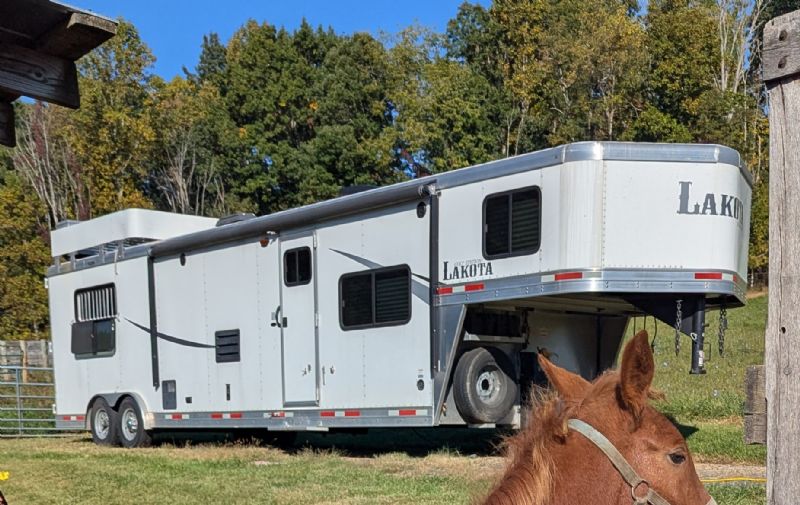 Used Horse Trailers for Sale