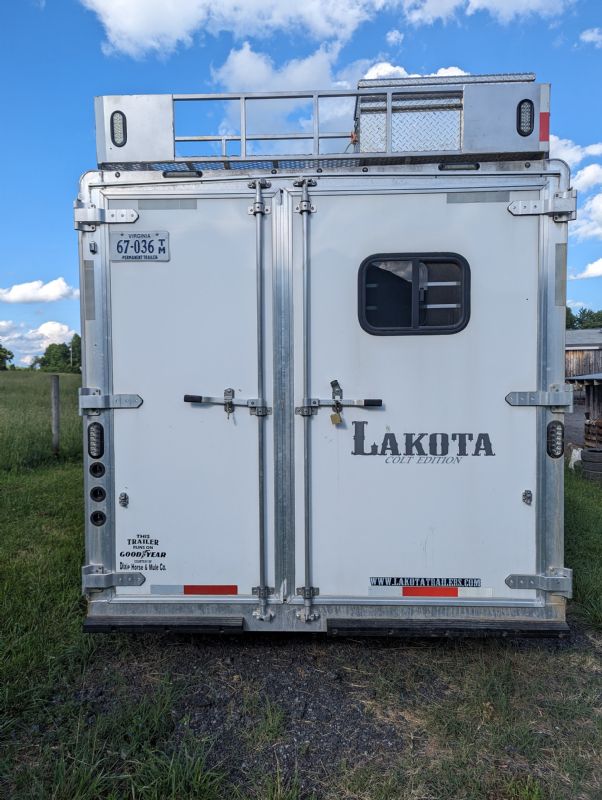 Used Horse Trailers for Sale