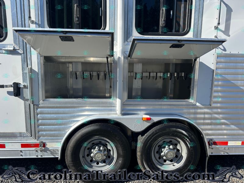 Used Horse Trailers for Sale