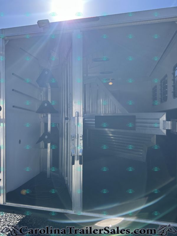 Used Horse Trailers for Sale