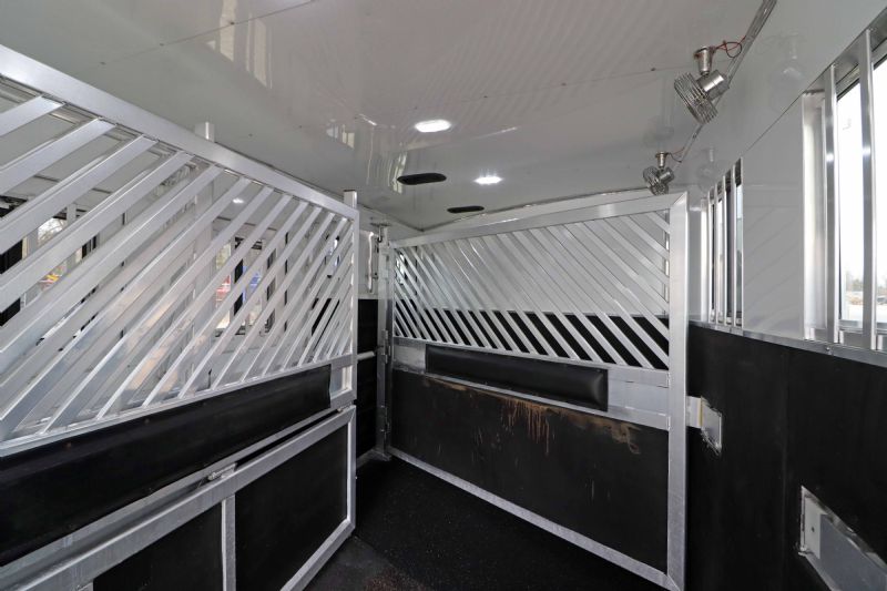 Used Horse Trailers for Sale