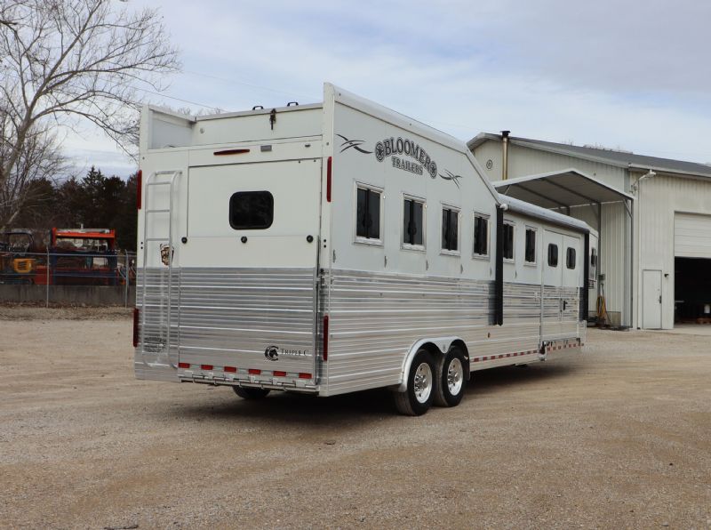 Used Horse Trailers for Sale