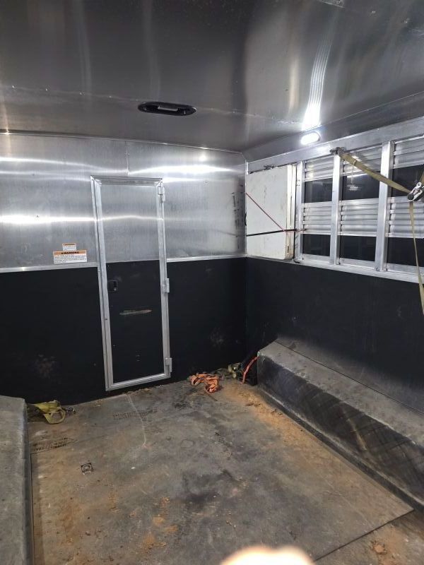 Used Horse Trailers for Sale