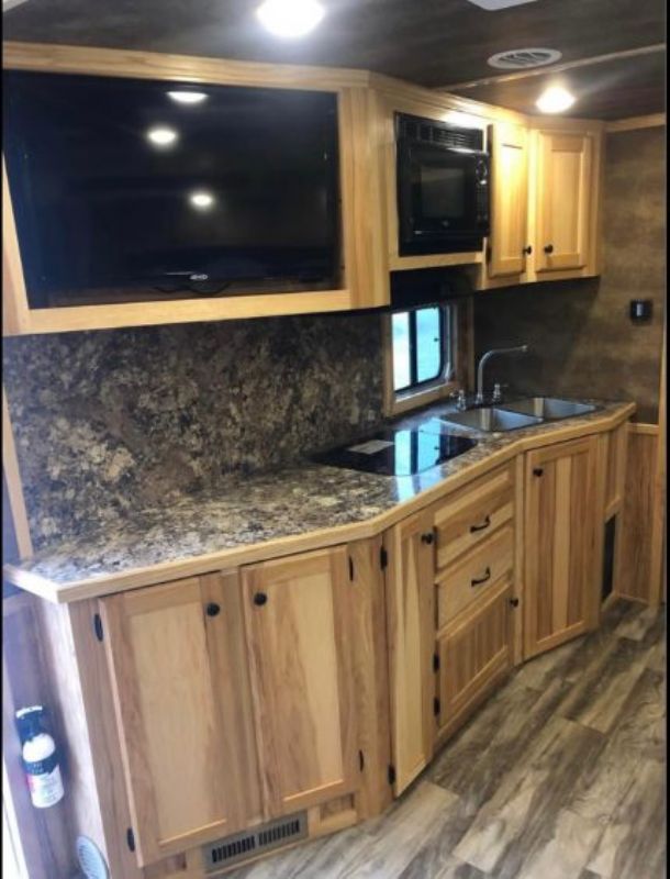 Used Horse Trailers for Sale