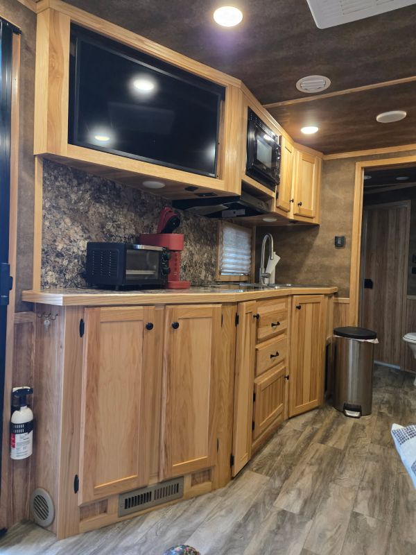Used Horse Trailers for Sale