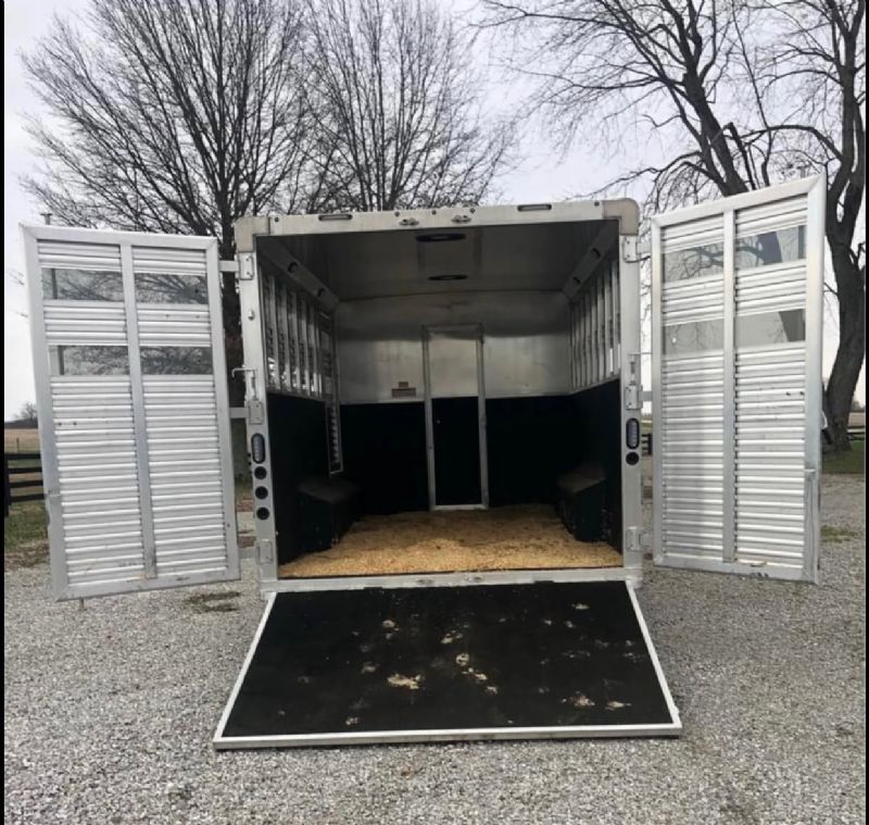 Used Horse Trailers for Sale