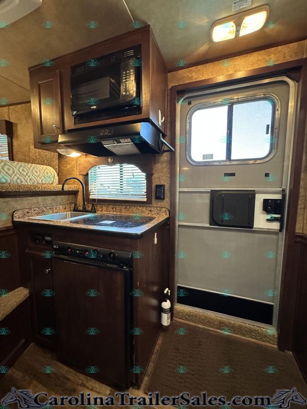 Used Horse Trailers for Sale