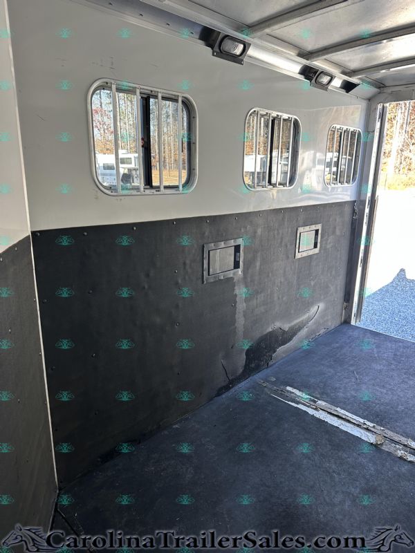 Used Horse Trailers for Sale