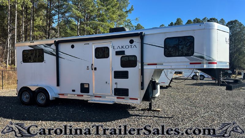 Used Horse Trailers for Sale