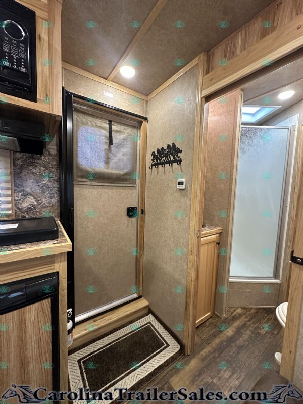 Used Horse Trailers for Sale