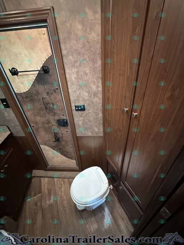 Used Horse Trailers for Sale